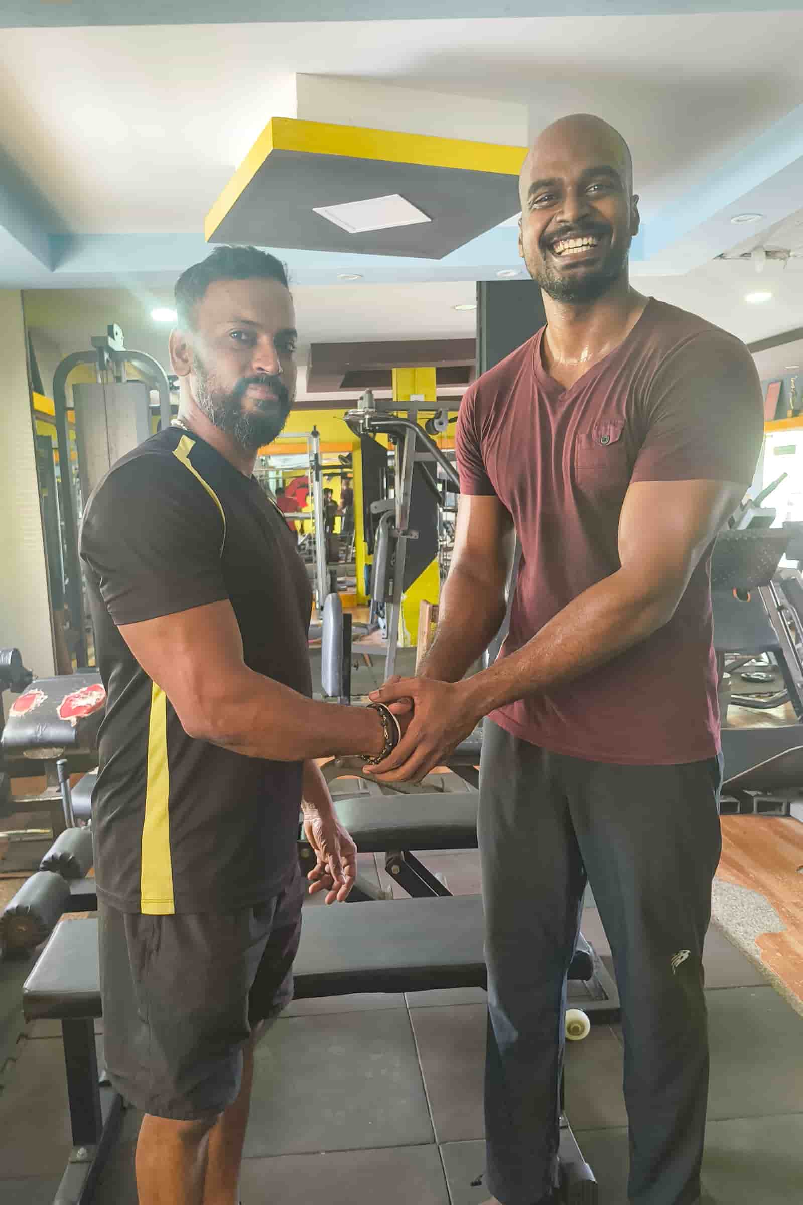 Aalimighty Fitness gym facilities and training environment